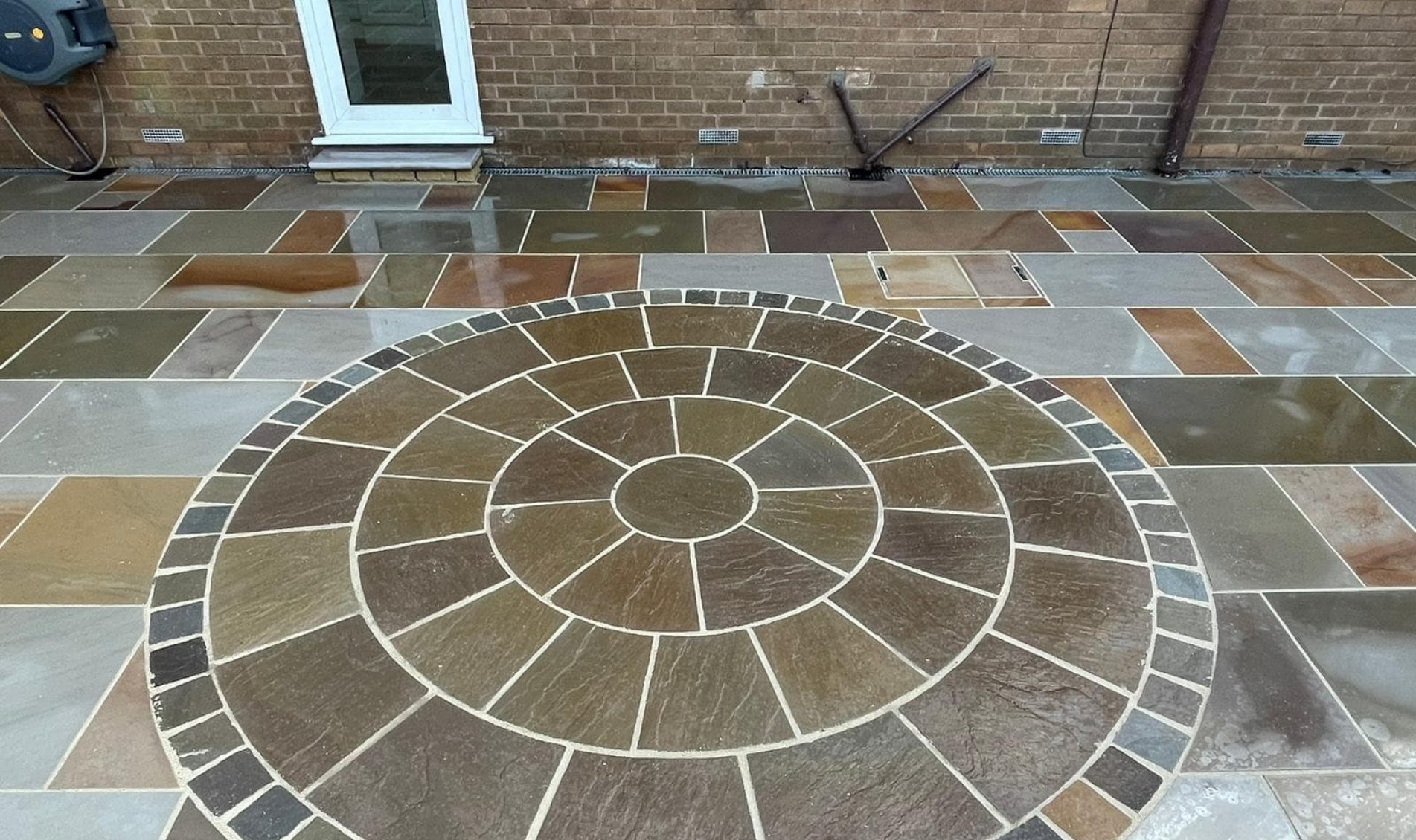 6 Common Indian Sandstone Paving Problems [And How to Fix Them]